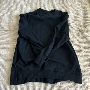 Aerie black oversize sweatshirt, brand new without tags!
